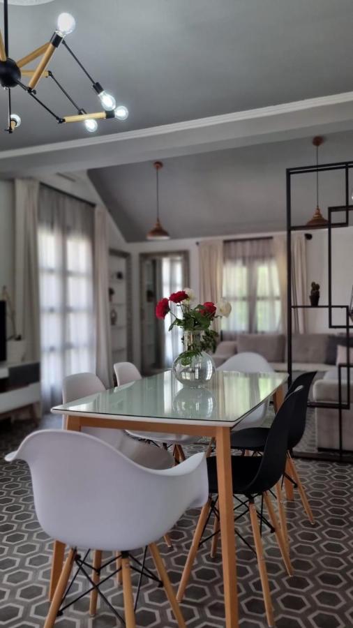 Apartman L&M Cetinje Buitenkant foto